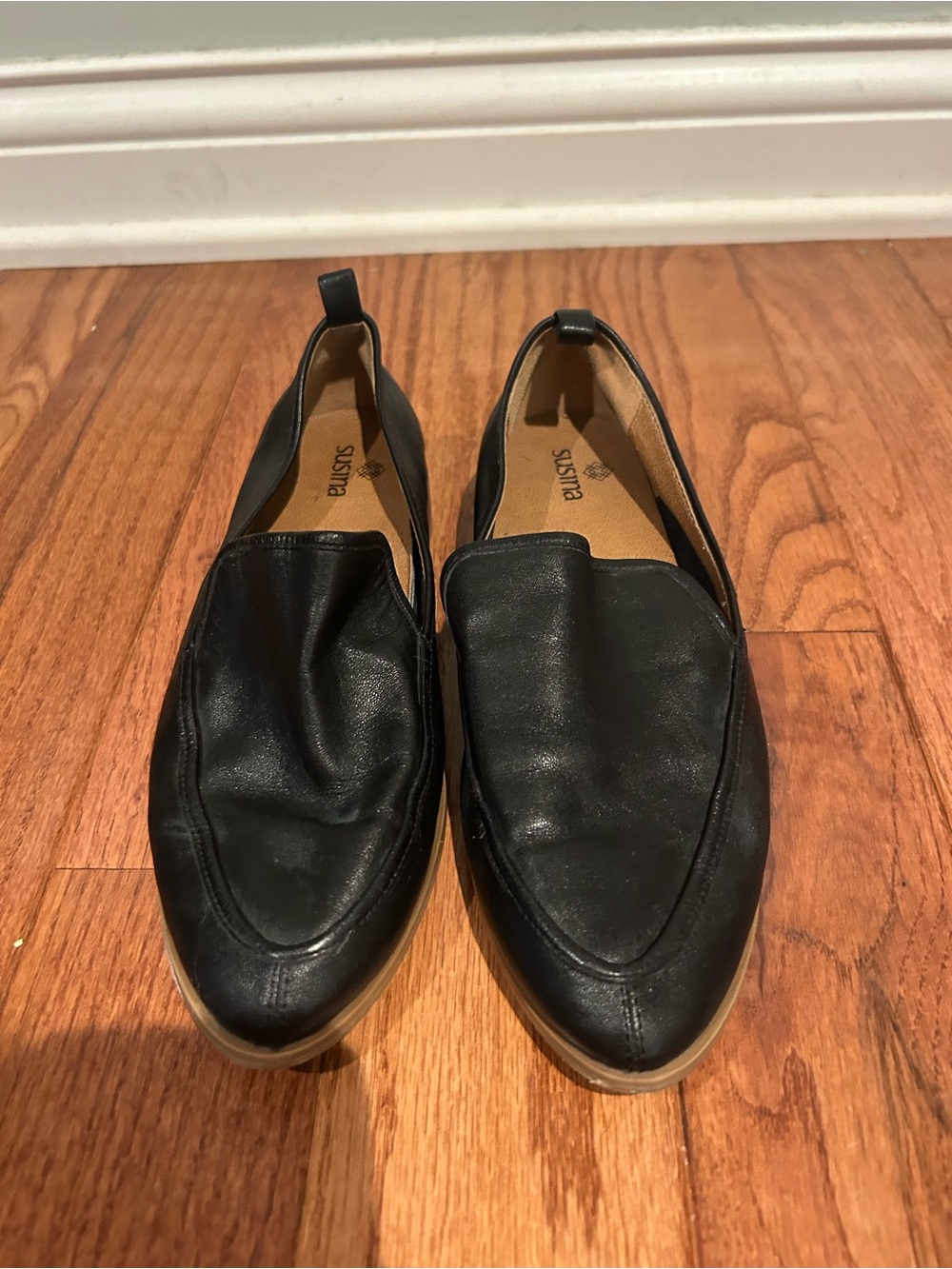 Susina Black Leather Women's Slip-On Loafers